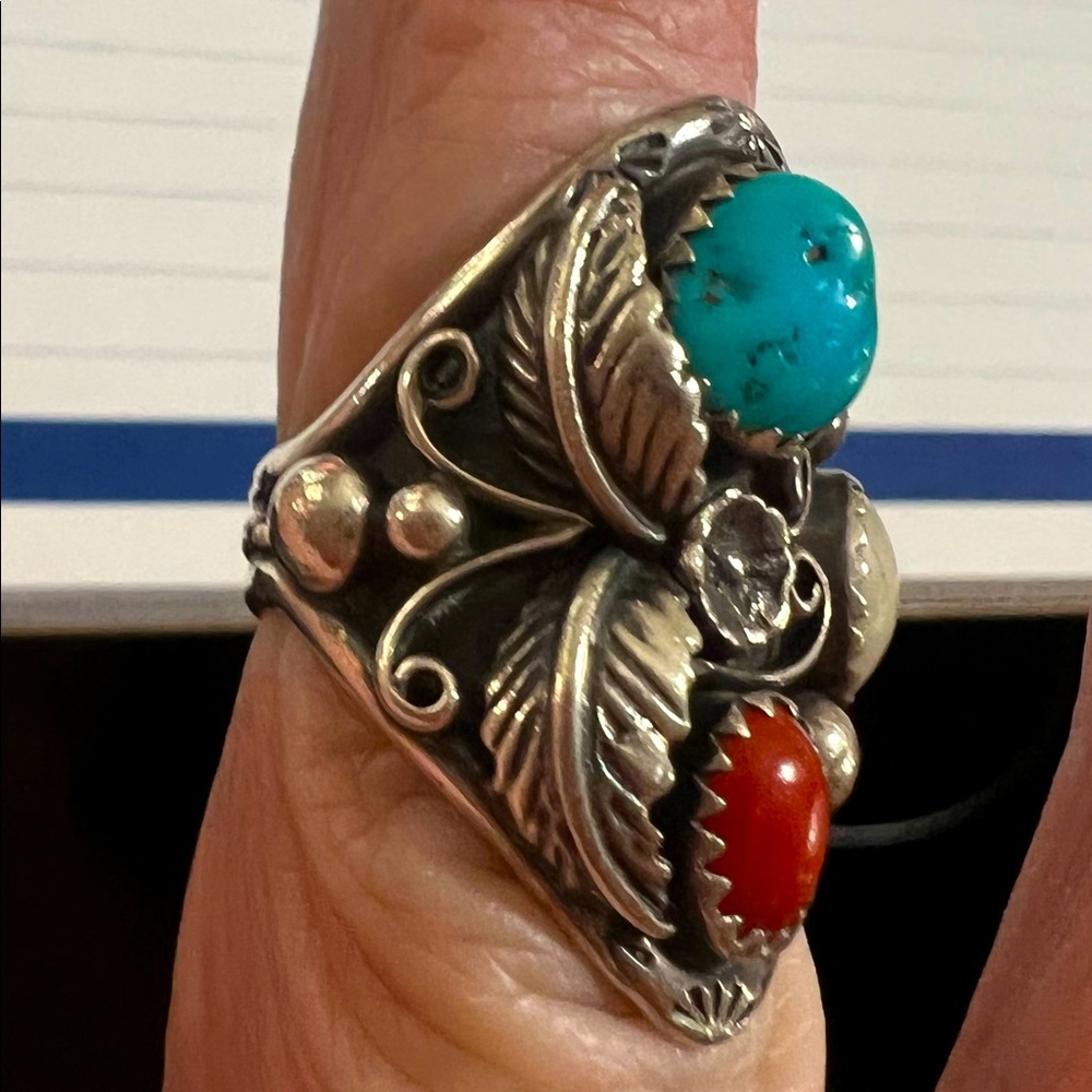 Sterling silver Size 6 turquoise,red coral,other’s moon stoneORmother of pearl